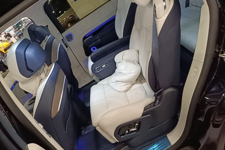 Used Zeekr 9X 2025 Ultra Edition Left Rear Seat