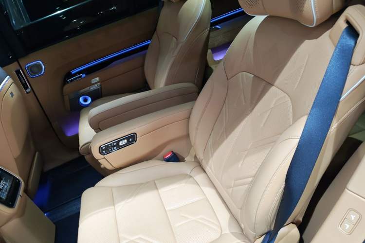 Used Zeekr 9X 2025 Hyper Edition Left Rear Seat