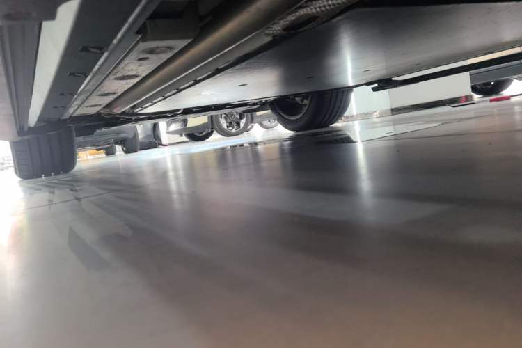 Used Zeekr 9X 2025 Hyper Edition Left Side Sill