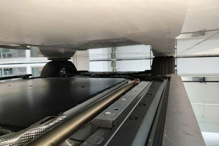 Used Zeekr 9X 2025 Hyper Edition Left Side Sill