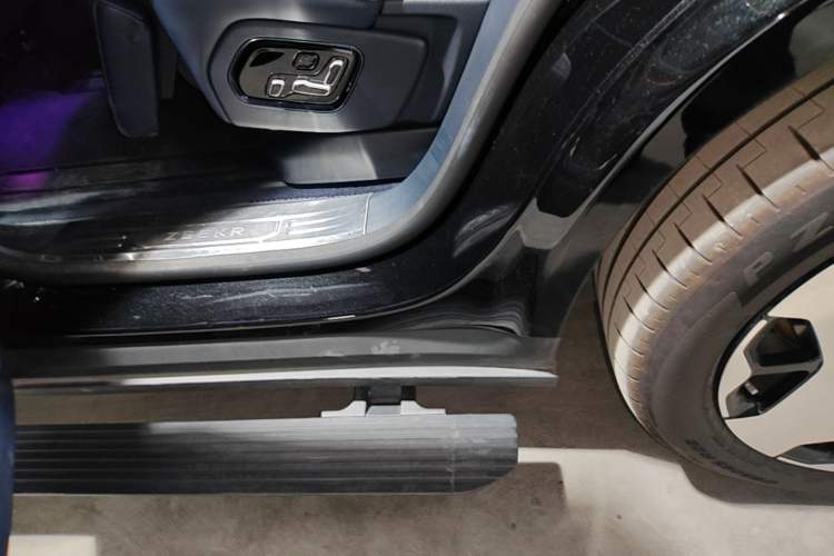 Used Zeekr 9X 2025 Ultra Edition Left Side Sill