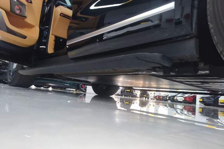 Used Zeekr 9X 2025 Ultra Edition Left Side Sill