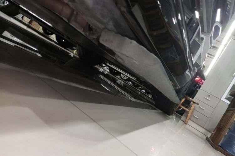Used Zeekr 9X 2025 Hyper Edition Left Side Sill