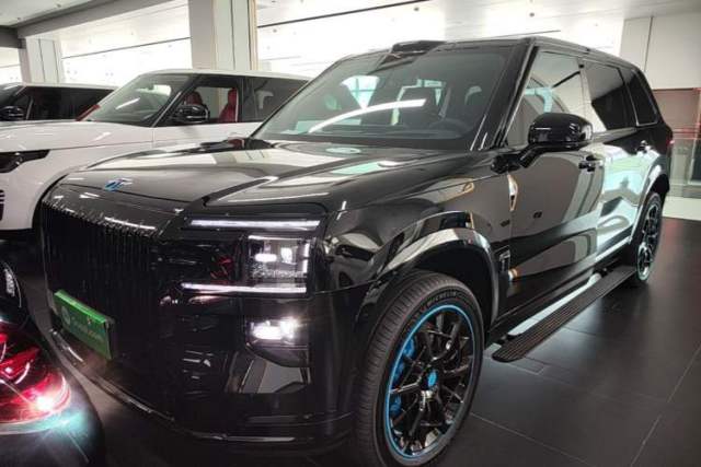 Used Zeekr 9X 2025 Moon Black Edition 70kWh