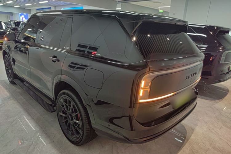 Used Zeekr 9X 2025 Moon Black Edition 70kWh Rear Left 45 Deg