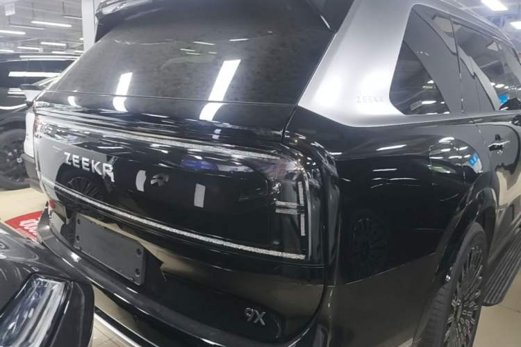 Used Zeekr 9X 2025 Ultra Edition 70kWh Rear Right 45 Deg