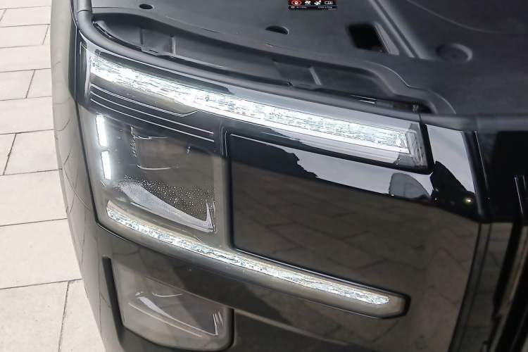 Used Zeekr 9X 2025 Max Edition Right Front Headlight