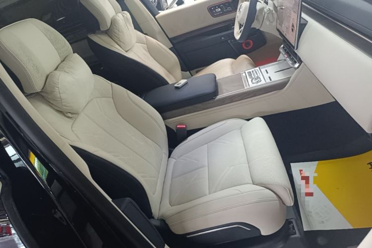 Used Zeekr 9X 2025 Hyper Edition Right Front Seat