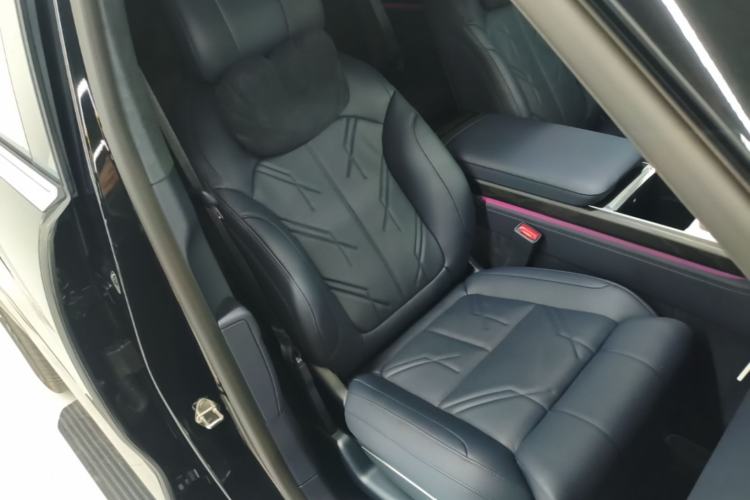 Used Zeekr 9X 2025 Ultra Edition 70kWh Right Front Seat