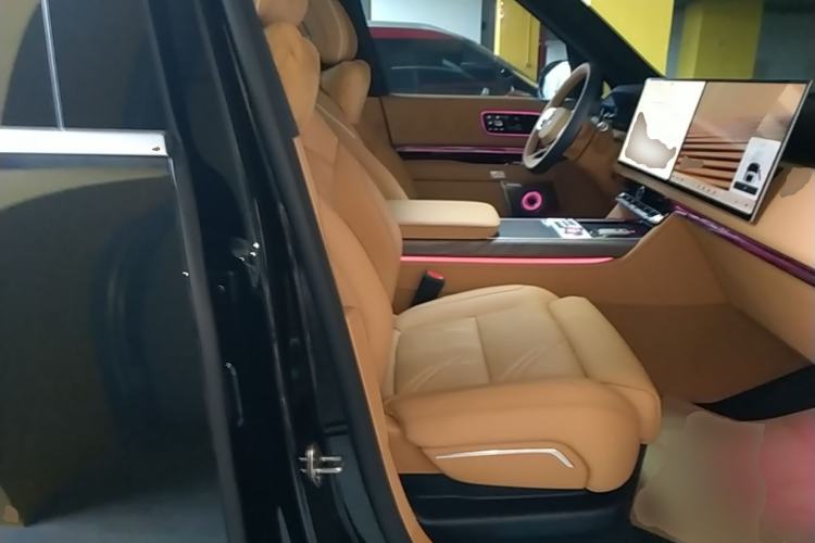 Used Zeekr 9X 2025 Ultra Edition 70kWh Right Front Seat