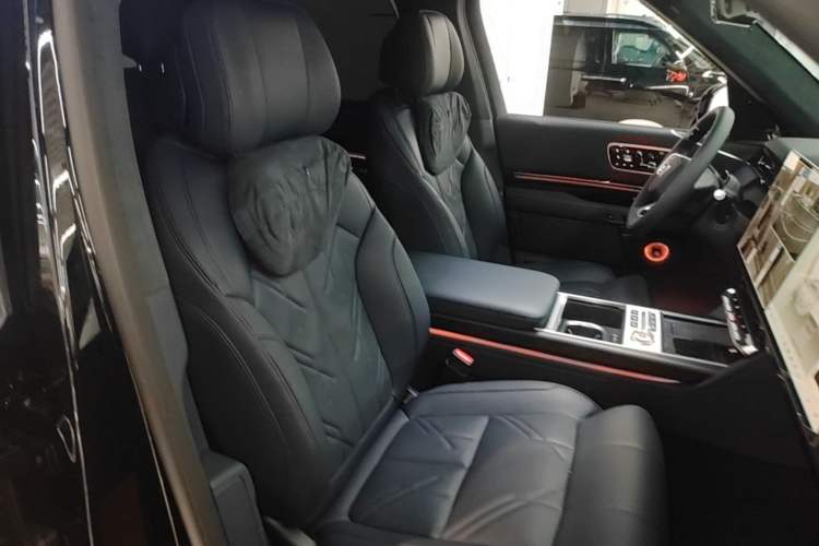 Used Zeekr 9X 2025 Hyper Edition Right Front Seat