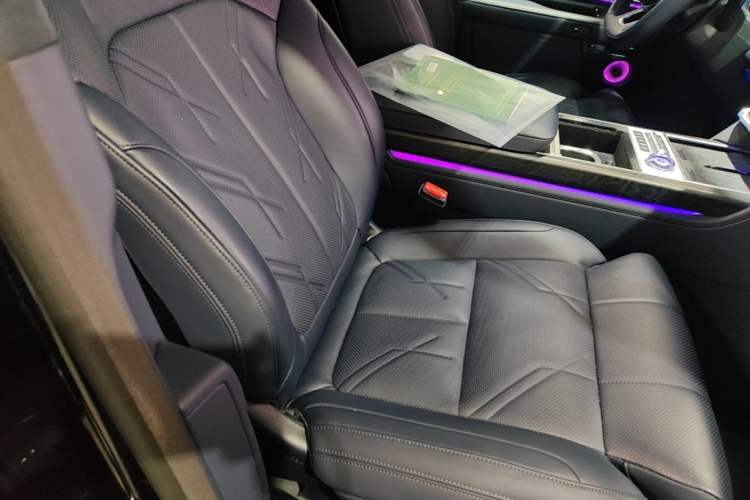 Used Zeekr 9X 2025 Ultra Edition Right Front Seat