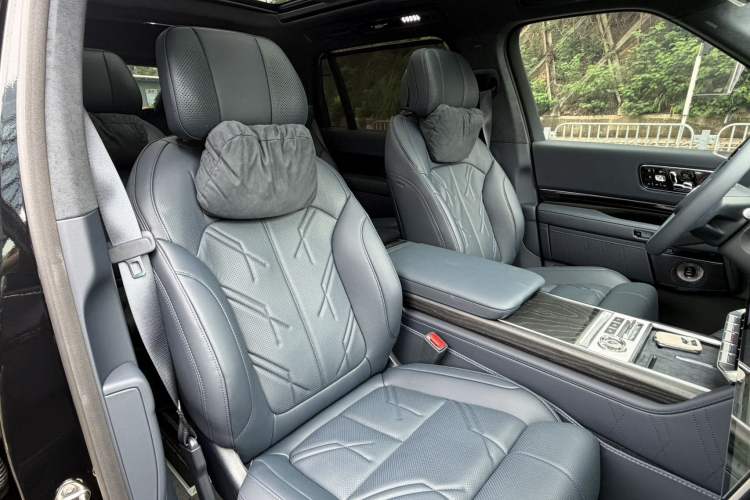 Used Zeekr 9X 2025 Ultra Edition Right Front Seat