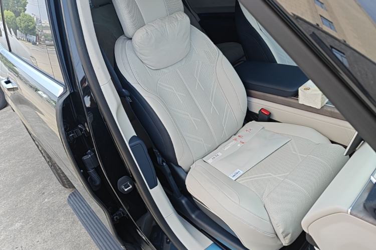 Used Zeekr 9X 2025 Ultra Edition Right Front Seat