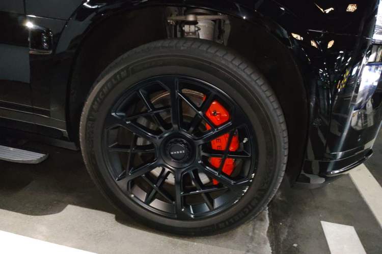 Used Zeekr 9X 2025 Moon Black Edition 70kWh Right Front Wheel Hub