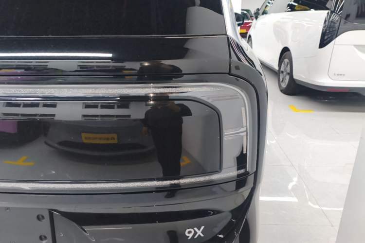 Used Zeekr 9X 2025 Ultra Edition 70kWh Right Rear Taillight
