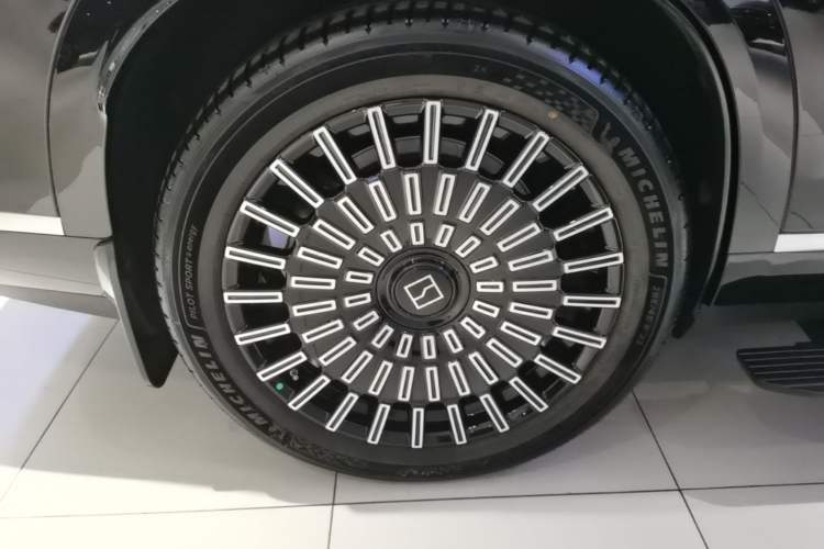 Used Zeekr 9X 2025 Ultra Edition 70kWh Right Rear Wheel Hub