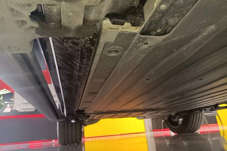 Used Zeekr 9X 2025 Hyper Edition Right Side Sill