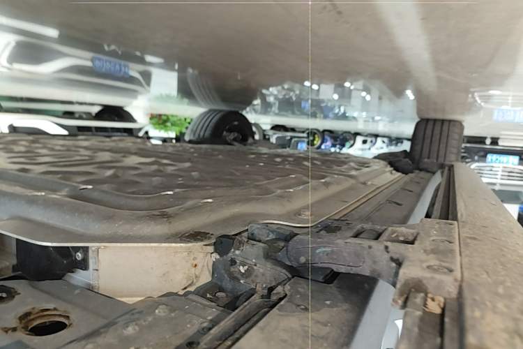 Used Zeekr 9X 2025 Max Edition Right Side Sill