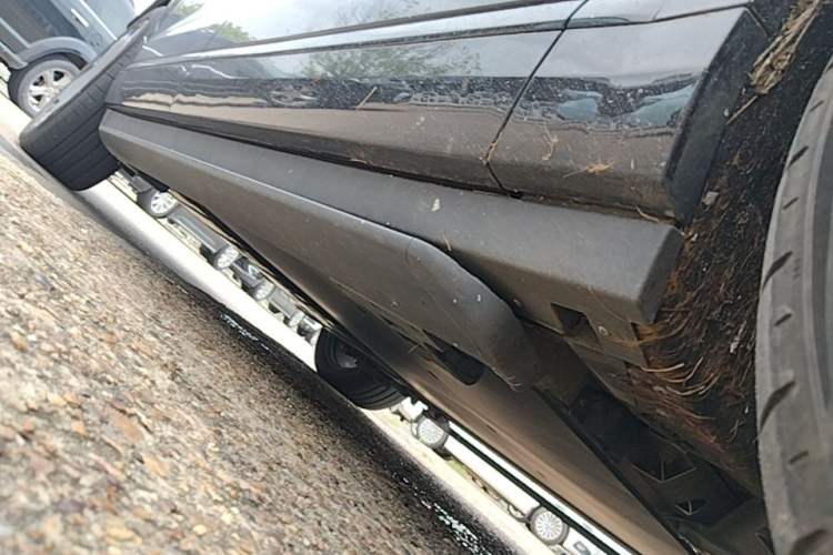 Used Zeekr 9X 2025 Ultra Edition 70kWh Right Side Sill