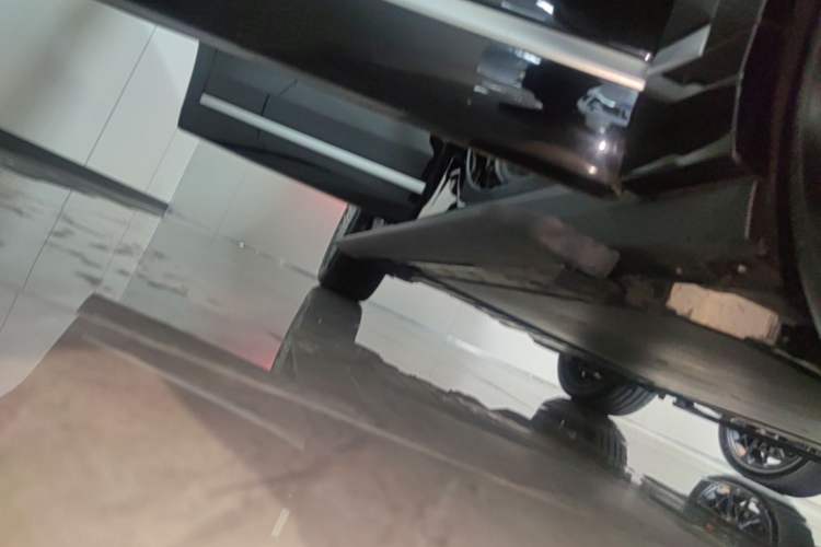 Used Zeekr 9X 2025 Max Edition Right Side Sill