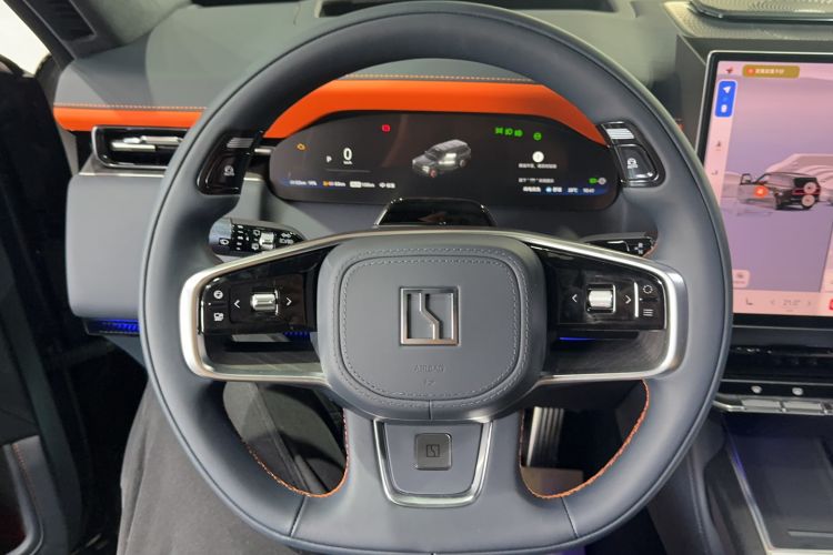 Used Zeekr 9X 2025 Moon Black Edition 70kWh Steering Wheel