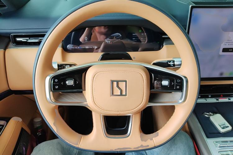 Used Zeekr 9X 2025 Ultra Edition 70kWh Steering Wheel