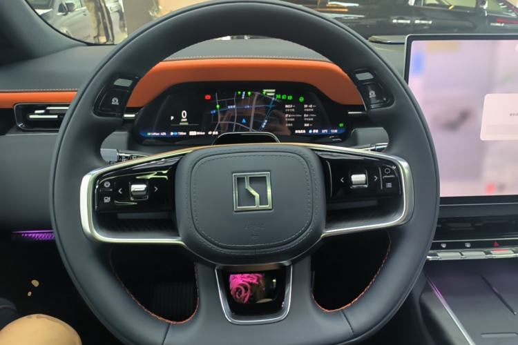 Used Zeekr 9X 2025 Moon Black Edition 70kWh Steering Wheel