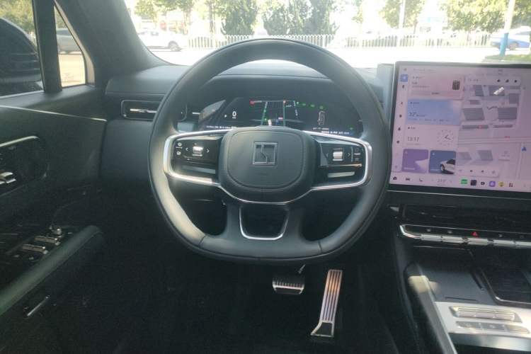 Used Zeekr 9X 2025 Ultra Edition 70kWh Steering Wheel