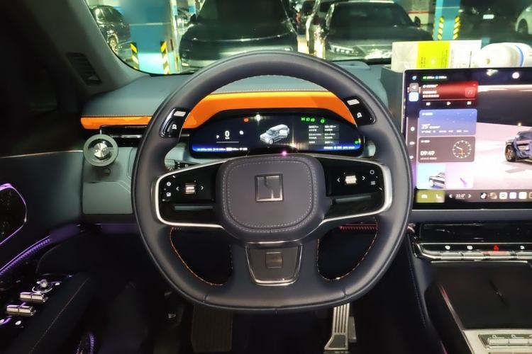 Used Zeekr 9X 2025 Moon Black Edition 70kWh Steering Wheel
