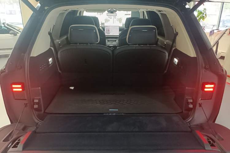 Used Zeekr 9X 2025 Hyper Edition Trunk