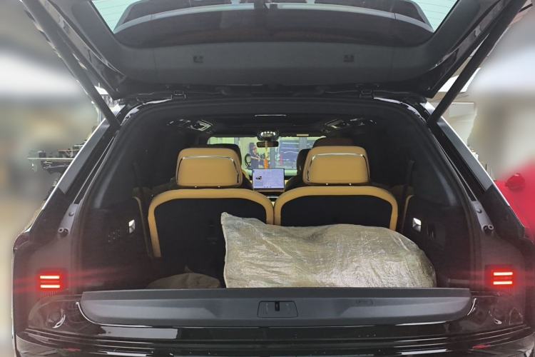 Used Zeekr 9X 2025 Ultra Edition 70kWh Trunk