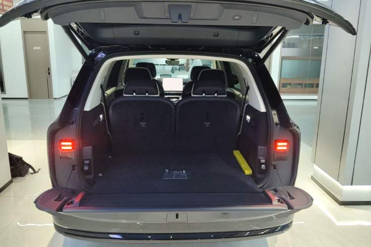 Used Zeekr 9X 2025 Hyper Edition Trunk