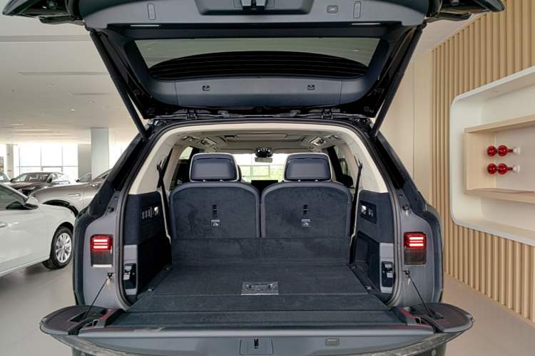Used Zeekr 9X 2025 Ultra Edition 70kWh Trunk