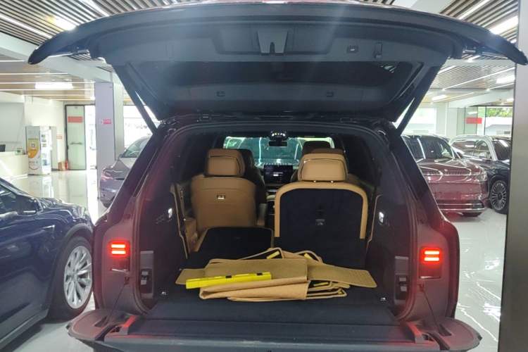 Used Zeekr 9X 2025 Ultra Edition 70kWh Trunk