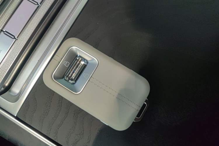 Used Zeekr 9X 2025 Max Edition Vehicle Key