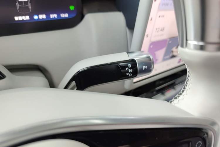 Used Zeekr 9X 2025 Hyper Edition Gear Lever