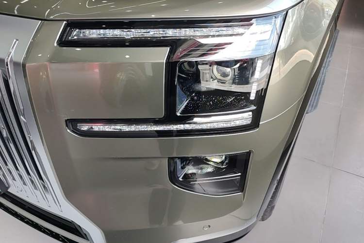 Used Zeekr 9X 2025 Hyper Edition Left Front Headlight