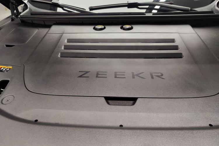 Used Zeekr 9X 2025 Ultra Edition 70kWh Engine Bay