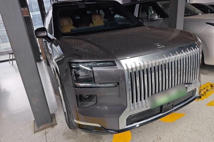 Used Zeekr 9X 2025 Ultra Edition 70kWh Front Right 45 Deg