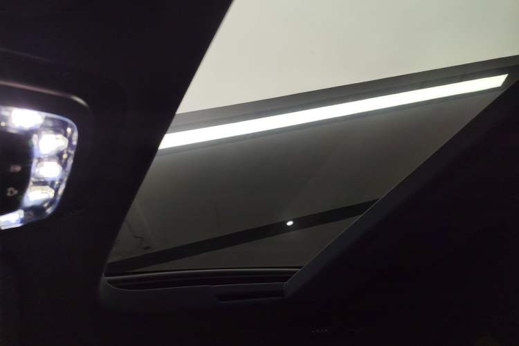 Used Zeekr 9X 2025 Ultra Edition 70kWh Headliner