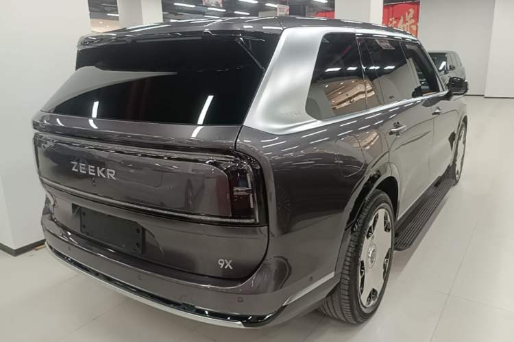Used Zeekr 9X 2025 Hyper Edition Rear Right 45 Deg