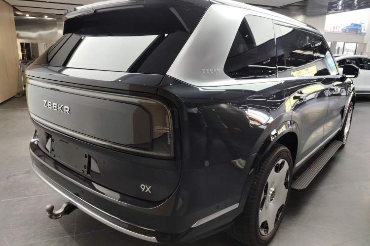 Used Zeekr 9X 2025 Ultra Edition 70kWh Rear Right 45 Deg