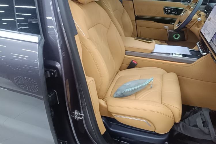 Used Zeekr 9X 2025 Hyper Edition Right Front Seat
