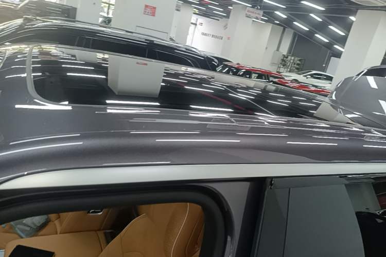 Used Zeekr 9X 2025 Hyper Edition Roof