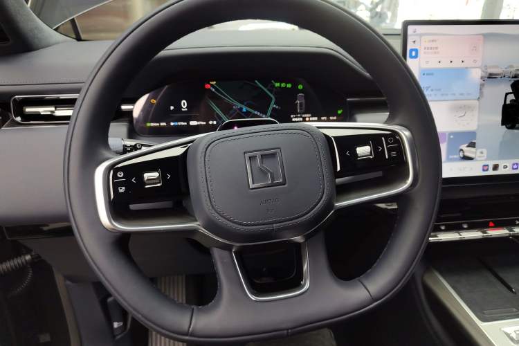 Used Zeekr 9X 2025 Ultra Edition 70kWh Steering Wheel