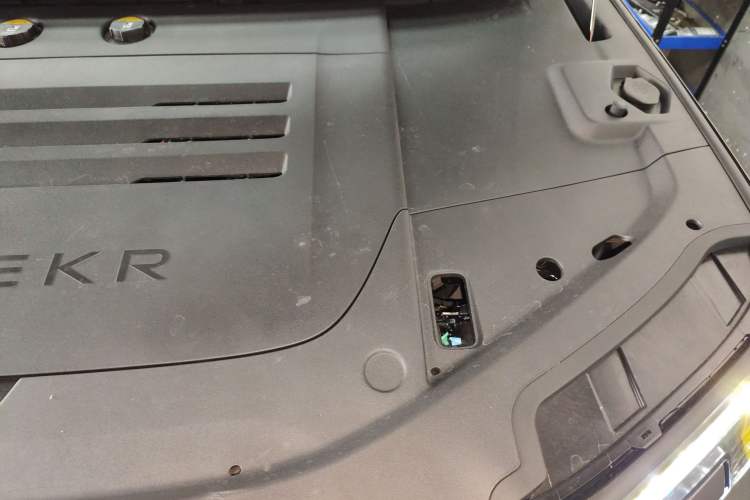 Used Zeekr 9X 2025 Ultra Edition Engine Bay Left