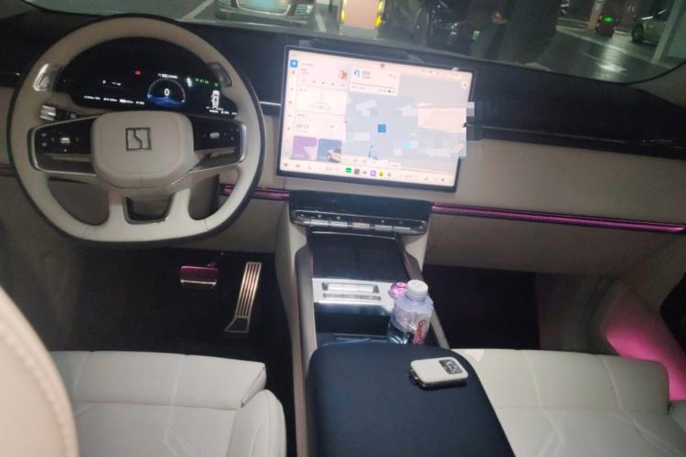 Used Zeekr 9X 2025 Hyper Edition Center Console