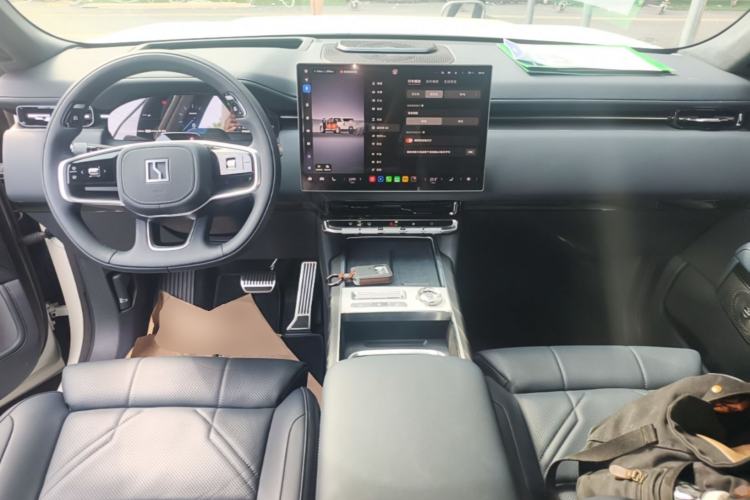 Used Zeekr 9X 2025 Hyper Edition Center Console
