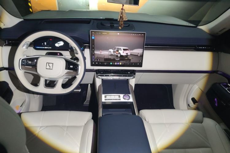 Used Zeekr 9X 2025 Hyper Edition Center Console